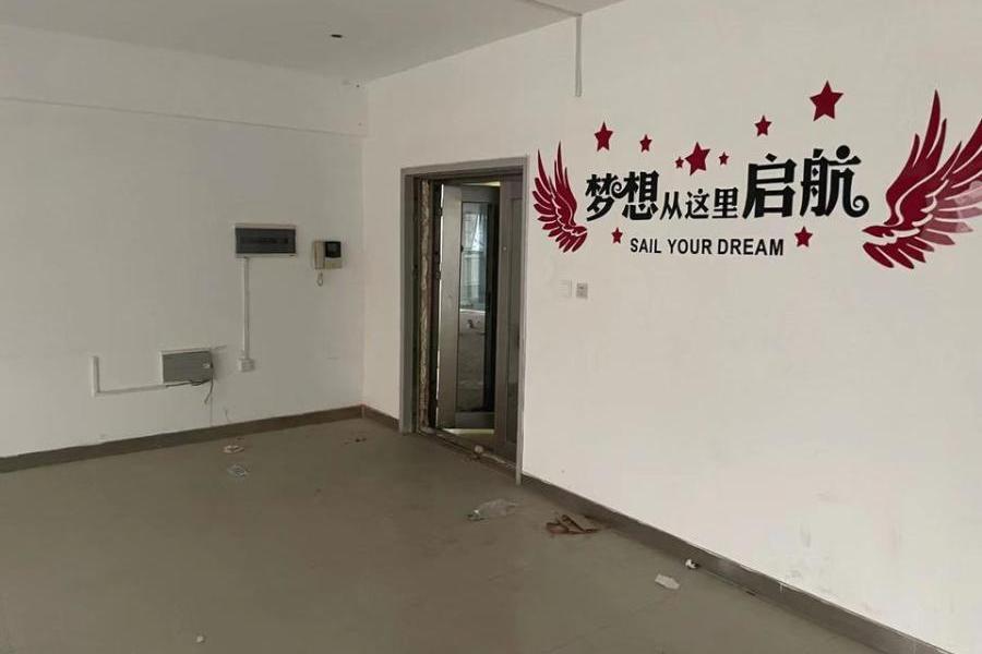 郑州市管城回族区港湾路1号院金色港湾49号楼4单元8层西北户